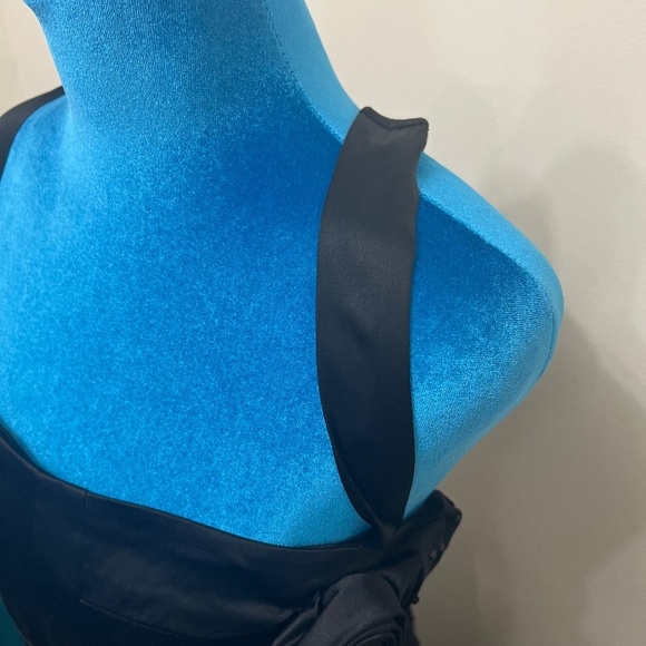 TORRID Satin Rosette Rhinestone Dress Black Retro Bombshell Fit & Flare Size 20 - Picture 8 of 10